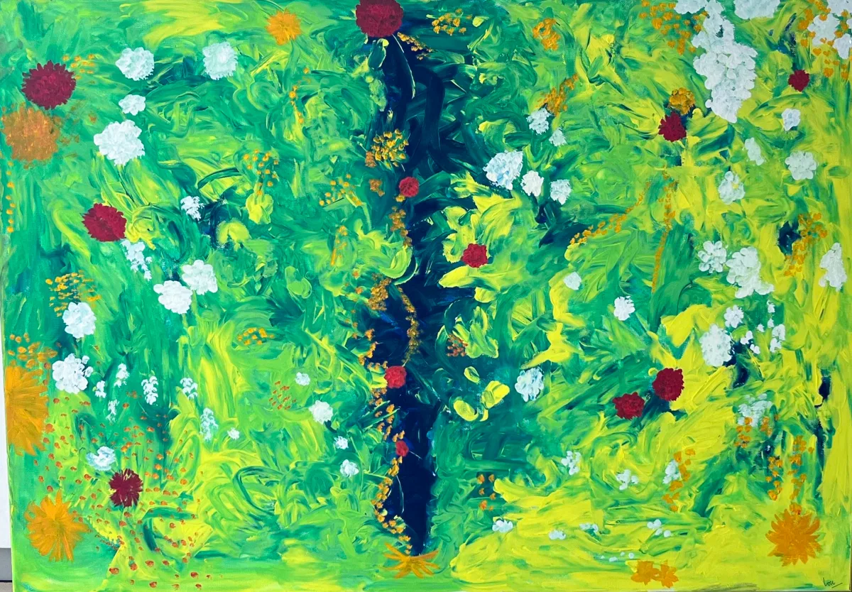 Flores, tierra y claveles rojos.